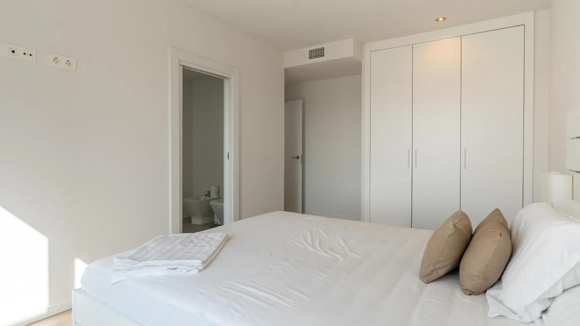 Jardines De Guadaiza Rooftop Apartment 마르베야