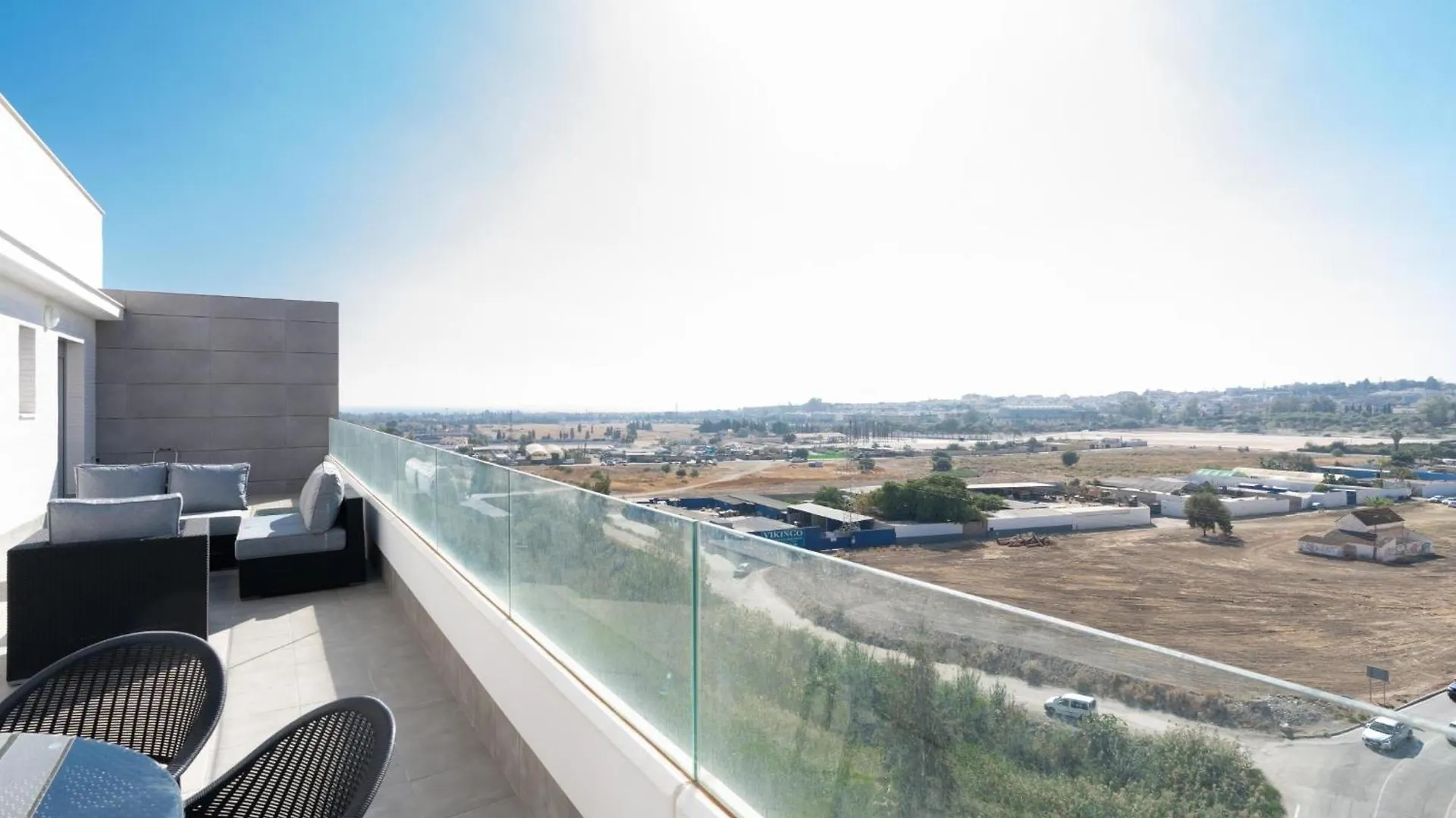 Jardines De Guadaiza Rooftop Apartment 마르베야 0*,  스페인